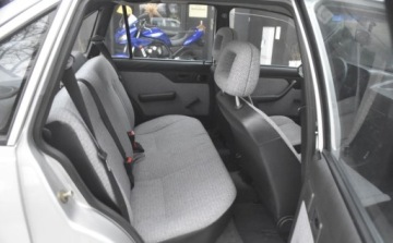 Opel Kadett E Sedan 1.4 i 60KM 1991 Opel Kadett Opel Kadett 1.4 GL 1.4 Benzyna 60KM, zdjęcie 9