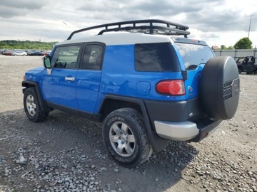 Toyota FJ Cruiser 2008 Toyota FJ 2008, po lekkim gradobiciu, od ubezpieczalni 4.0 Benzyna 399KM, zdjęcie 3
