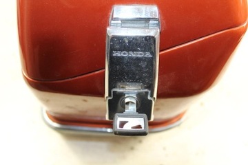 HONDA GL1200 GOLD WING KUFER PRAWY + KLUCZYK