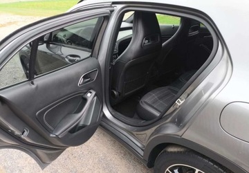 Mercedes GLA I Off-roader 2.1 200 CDI 136KM 2016 Mercedes-Benz GLA Mercedes-Benz GLA 200 (CDI) d 7G-DCT 2.1 Diesel 136KM, zdjęcie 18