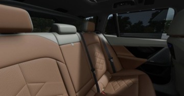 BMW Seria 5 G90-91 2025 BMW Seria 5 BMW 540d xDrive Touring w pakiecie M-Performance po programie, zdjęcie 4