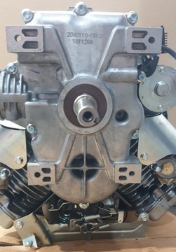 SILNIK RATO RV740 TRAKTORKA SPALINOWY V2 24 KM 739