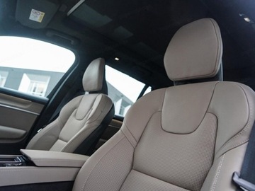 Volvo XC90 II 2025 VOLVO XC90 B5 AWD Ultra Bright Suv 2.0 (264KM) 2025, zdjęcie 4