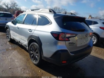 Subaru Outback VI 2025 Subaru Outback Onyx edition, 2025r., 4x4, 2.5L 2.5 Benzyna 182KM, zdjęcie 2