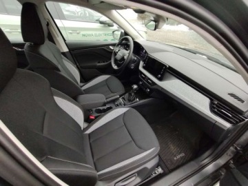 Skoda Kamiq Crossover Facelifting 1.0 TSI 115KM 2025 Skoda Kamiq SKODA Kamiq 1.0 TSI Edition 115 KM automatyczna skrzynia DSG -, zdjęcie 3