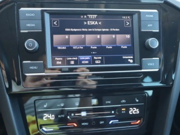 Volkswagen Passat B8 Variant Facelifting 1.5 TSI EVO 150KM 2023 VW Passat 1.5 TSI, Salon Polska, 1. Właściciel, zdjęcie 11