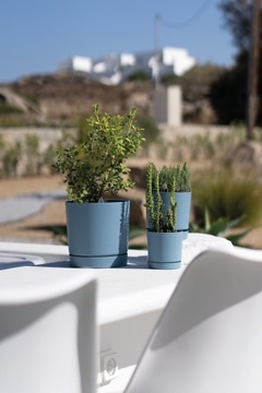 КРЫШКА ДЛЯ ЦВЕТОЧНОГО ВАЗОНА НА ПОДСТАВКЕ TUBO P АНТРАЦИТОВЫЙ 15СМ