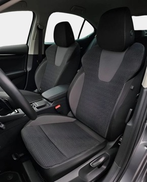 Skoda Octavia IV Liftback 1.5 TSI EVO 150KM 2024 Skoda Octavia Virtual Cockpit - ACC 210 - Czujniki - Kamera - Opony - Fakt, zdjęcie 33