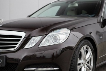 Mercedes Klasa E W212 Kombi 200 CGI BlueEFFICIENCY 184KM 2010 Mercedes-Benz Klasa E 1.8 Benzyna 184KM, zdjęcie 1