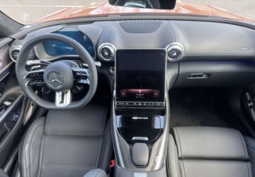 Mercedes AMG GT C190 Coupe 4d Facelifting 4.0 63 585KM 2025 Mercedes-Benz AMG GT GT 63 4m Coupe Pakiet wyposazenia Premium Plus 4.0, zdjęcie 19