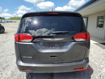 Chrysler Voyager V 2020 Chrysler Voyager 2020 r.,3,6 L LXI 3.6 Benzyna 287KM, zdjęcie 4