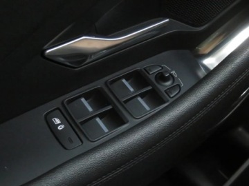 Jaguar E-Pace SUV 2.0 i4P 200KM 2019 Jaguar E-Pace P200 AWD, Salon Polska, 4X4, zdjęcie 17