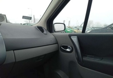 Renault Scenic II 2.0 i 16V 136KM 2004 Renault Scenic Renault Scenic 2.0 Benzyna 135KM, zdjęcie 11