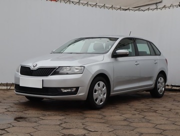 Skoda Rapid II Liftback Facelifting 1.0 TSI 95KM 2018 Skoda Rapid Spaceback 1.0 TSI, Salon Polska, zdjęcie 1