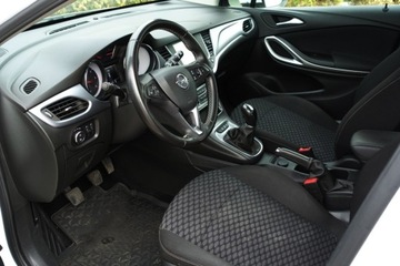 Opel Astra K Sports Tourer 1.6 CDTI 110KM 2018 Opel Astra klimatyzacja, czujniki parkowania, ISOFIX, tempomat, FV23 1.6, zdjęcie 6