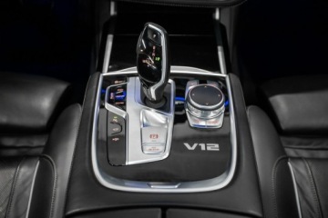 BMW Seria 7 G11-G12 M Lang 760i 610KM 2017 BMW M760 i 609 KM, 3.7s do 100 km/h. Salon PL. FV., zdjęcie 27