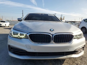 BMW Seria 5 G30-G31 2019 BMW Seria 5 530e 2019 2.0l 2.0 Hybryda 248KM, zdjęcie 5