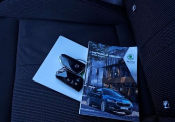 Skoda Octavia IV Liftback 1.5 TSI EVO 150KM 2023 Skoda Octavia Czarna Perla - Sportowe fotele - Top LED Matrix - ACC 210 km, zdjęcie 35