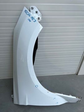 Błotnik prawy przedni przód Ford Focus Mk3