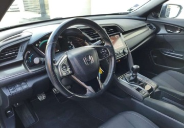 Honda Civic X Hatchback 5d 1.0 VTEC Turbo 129KM 2018 Honda Civic Honda Civic 1.0 i-VTEC Turbo Executive Premium Benzyna 129KM, zdjęcie 9