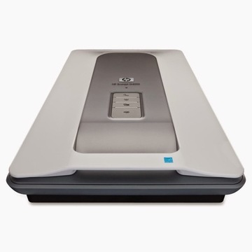 Skaner HP Scanjet G4010 BIUROWY + PRZYSTAWKA DO SLAJDÓW KLISZY i NEGATYWÓW