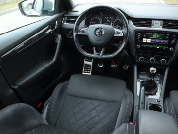 Skoda Octavia III RS Kombi Facelifting 2.0 TDI 184KM 2017 Skoda Octavia RS 2.0 TDI, 181 KM, Navi, Klima, zdjęcie 6