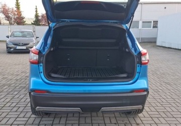 Nissan Qashqai II Crossover Facelifting 1.3 DIG-T  160KM 2018 Nissan Qashqai 1.3 DIG-T Tekna, BOSE, Dach Panoramiczny 1.3 Benzyna 160KM, zdjęcie 5