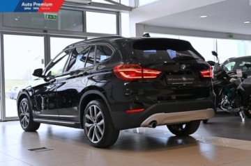 BMW X1 F48 2019 BMW X1 sDrive18iReflektory LEDTempomatKamera Cofania 1.5 Benzyna 140KM, zdjęcie 19