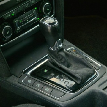 Skoda Superb II Outdoor 2.0 TDI CR DPF  140KM 2015 Škoda Superb Skoda Superb 2.0 TDI DSG Comfort, zdjęcie 26