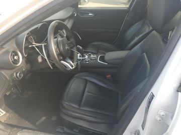 Alfa Romeo Giulia II Sedan Facelifting 2.0 Turbo 280KM 2022 Alfa Romeo Giulia 2022 2.0l 2.0 Benzyna 280KM, zdjęcie 7