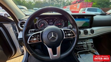 Mercedes Klasa E W213 Kombi 2.0 220d 194KM 2020 Mercedes-Benz Klasa E Niski przebieg Idealne bogata wersja AUTOMAT 2.0, zdjęcie 29