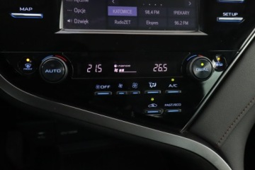 Toyota Camry IX Sedan 2.5 Hybrid Dynamic Force 218KM 2019 Toyota Camry 2.5 Hybrid, Salon Polska, zdjęcie 15