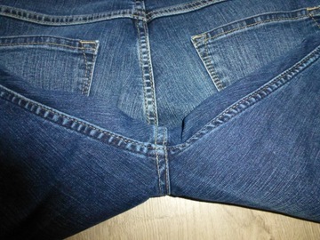 MUSTANG SISSY DAMSKIE SPODNIE JEANS LEKKIE 30/32