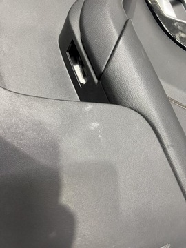 JAGUAR F-PACE BOK DVEŘE PŘEDNÍ PRAVÝ