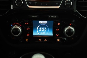 Nissan Juke I SUV Facelifting 1.2 DIG-T (Euro 6) 115KM 2016 Nissan Juke 1.2 DIG-T, Salon Polska, Klima, zdjęcie 9