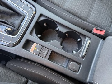 Volkswagen Passat B8 Variant Facelifting 2.0 TDI SCR 150KM 2022 Volkswagen Passat Business 2.0 TDI / 150 KM DSG Er, zdjęcie 32