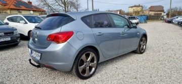 Opel Astra J Hatchback 5d 1.7 CDTI ECOTEC 110KM 2010 Opel Astra Jeden Właściciel Zarejestrowany 1.7, zdjęcie 11