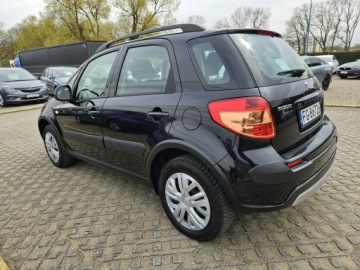 Suzuki SX4 I Hatchback Facelifting 1.6 VVT 120KM 2010 Suzuki SX4 1,6 benzyna 120KM salon polska 4X4, zdjęcie 2