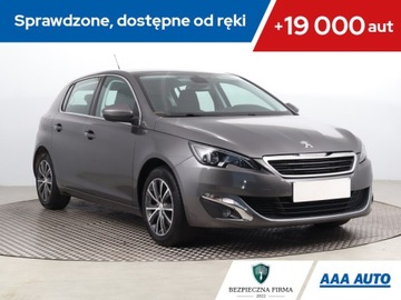 Peugeot 308 II Hatchback 5d 1.2 PureTech 130KM 2016 Peugeot 308 1.2 PureTech, Navi, Klima