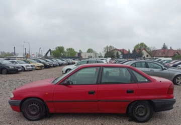 Opel Astra F Cabrio 1.4 Si 82KM 1998 Opel Astra Opel Astra 1.4 BenzynaLPG 82KM, zdjęcie 1