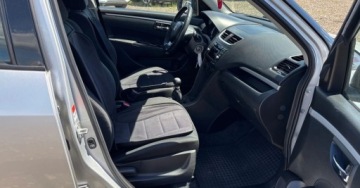 Suzuki Swift V Hatchback 3d Facelifting 1.2 VVT 94KM 2016 Suzuki Swift 1.2B 94KM zadbany zarejestrowany ksiazka salon Polska 1.2, zdjęcie 21