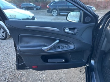 Ford Mondeo IV Kombi 2.0 Duratorq TDCi DPF 140KM 2008 Ford Mondeo 2.0 TDCI 140KM/Automat - AISIN, zdjęcie 9