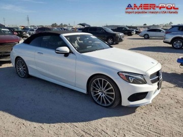 Mercedes Klasa C W205 2017 Mercedes-Benz Klasa C 2017 MERCEDES-BENZ C 300 silnik 2.0 L 2.0 Benzyna