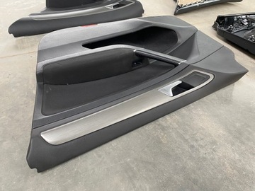 VW GOLF VII HB BOCZKI KOMPLET