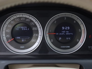 Volvo XC60 I SUV 2.4 D5 215KM 2011 Volvo XC60 D5, Salon Polska, 211 KM, 4X4, zdjęcie 10