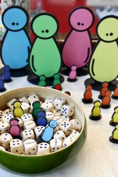 Игровая пешка 7см **деревянная** зеленая