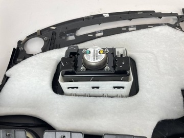 CHALLENGER SCAT PACK 2018+ DESKA ROZDĚLOVAČE Z ULOŽENÍ SPOLUJEZDCE KŮŽE