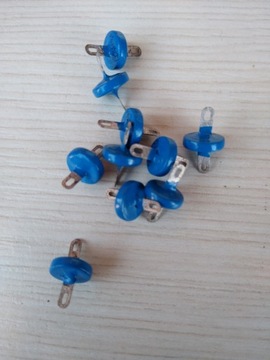 KONDENSATOR CERAMICZNY KDU D100 1,5 pF 0,4% kpl=10