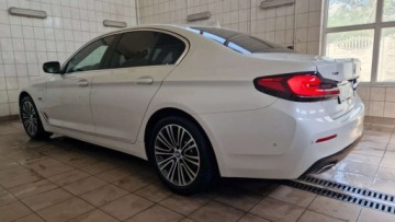 BMW Seria 5 G30-G31 Limuzyna Plug-In 2.0 530e 292KM 2022 BMW Seria 5 xDrive,Full LedHead Up,Plug-in pHEV, Stan Idealny,VAT 23,GWARA, zdjęcie 3