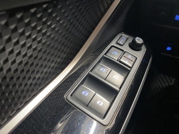 Toyota C-HR I Crossover 1.8 Hybrid 122KM 2018 Toyota C-HR 1.8 Hybrid Selection Toyota C-HR 1.8 S, zdjęcie 19